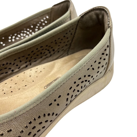 ROCKPORT Metallic Pewter Laser Cut Out Flats Slip On Loafers Genuine Leather 7.5 - Picture 8 of 16